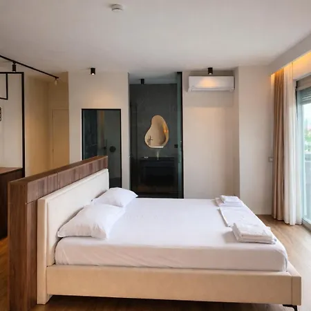 Lungomare Luxury Seaview Apartamento Vlorë